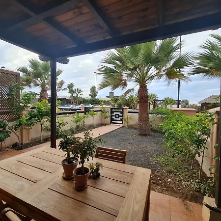Volcano House Origo Mare Apartment
